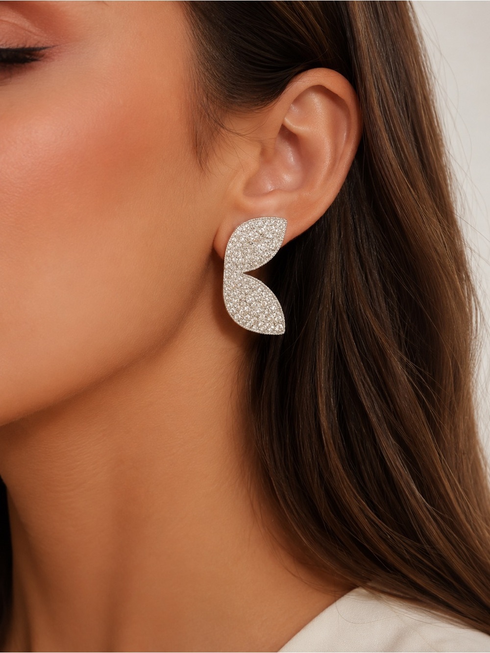 Elegant Crystal Leaf Stud Earrings in Silver